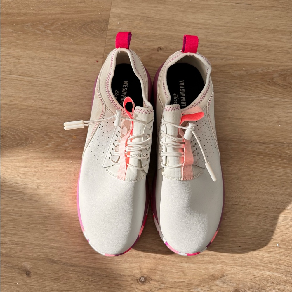 Pink and White Clove Camo Size 10.5